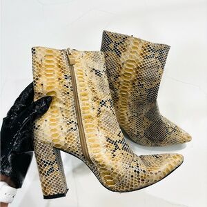 Women's Snakeskin Ankle Booties - Yellow Python Print